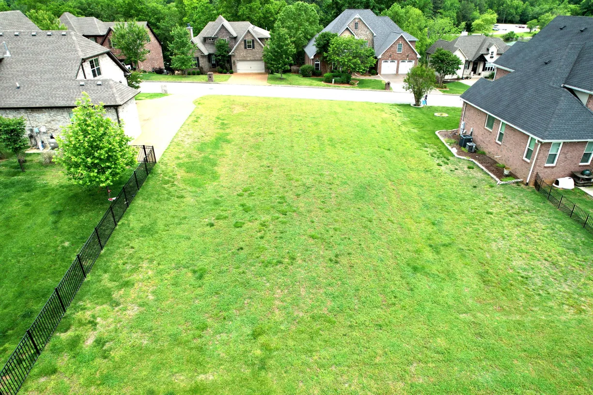 Nashville, TN Real Estate | View 116 Lake Harbor Dr | Listing