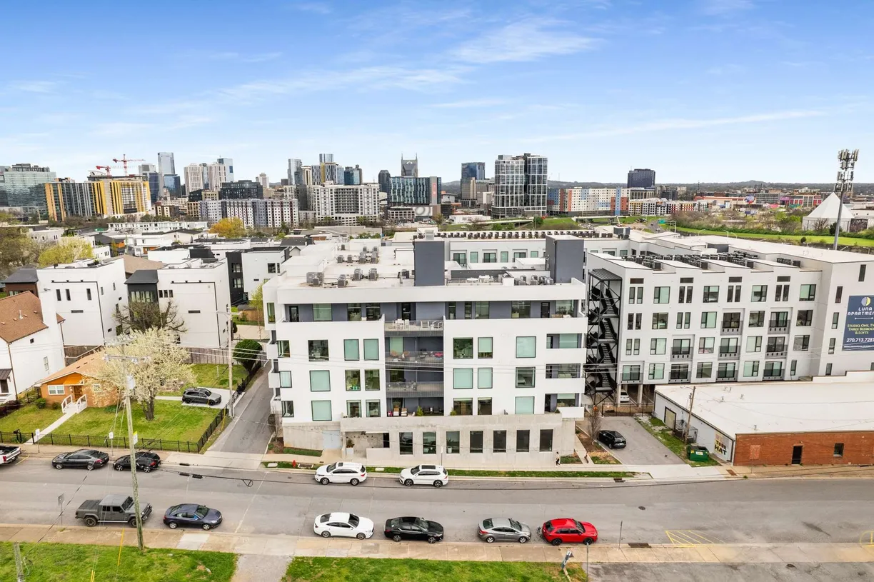 Nashville, TN Real Estate | View 806 Olympic St, 301 | 1 Bed, 1 Bath