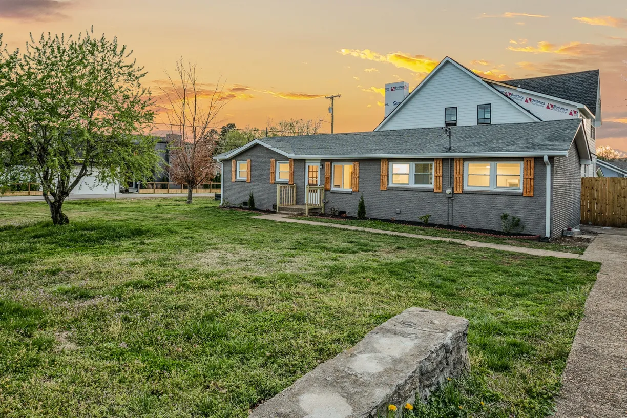Nashville, TN Real Estate | View 2640 Barclay Dr | Listing