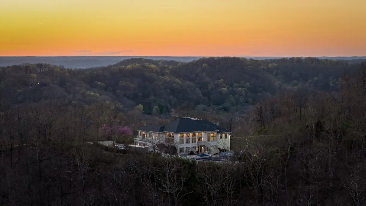 Nashville, TN Real Estate | View 720 Valhalla Ln | Listing