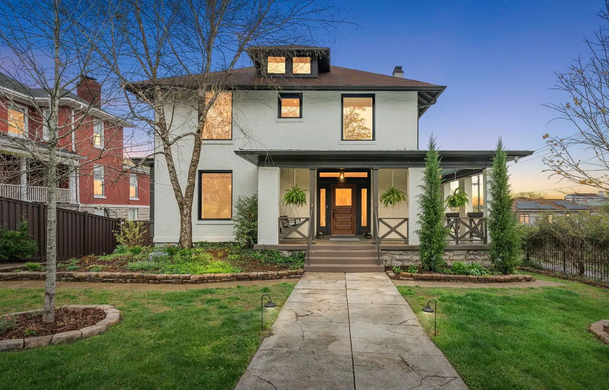 Nashville, TN Real Estate | View 1800 Blair Blvd | 4 Beds, 3 Baths