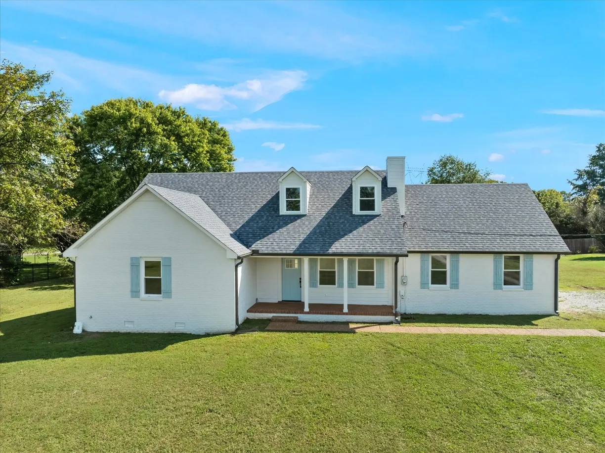 Nashville, TN Real Estate | View 4250 Port Royal Rd | Listing