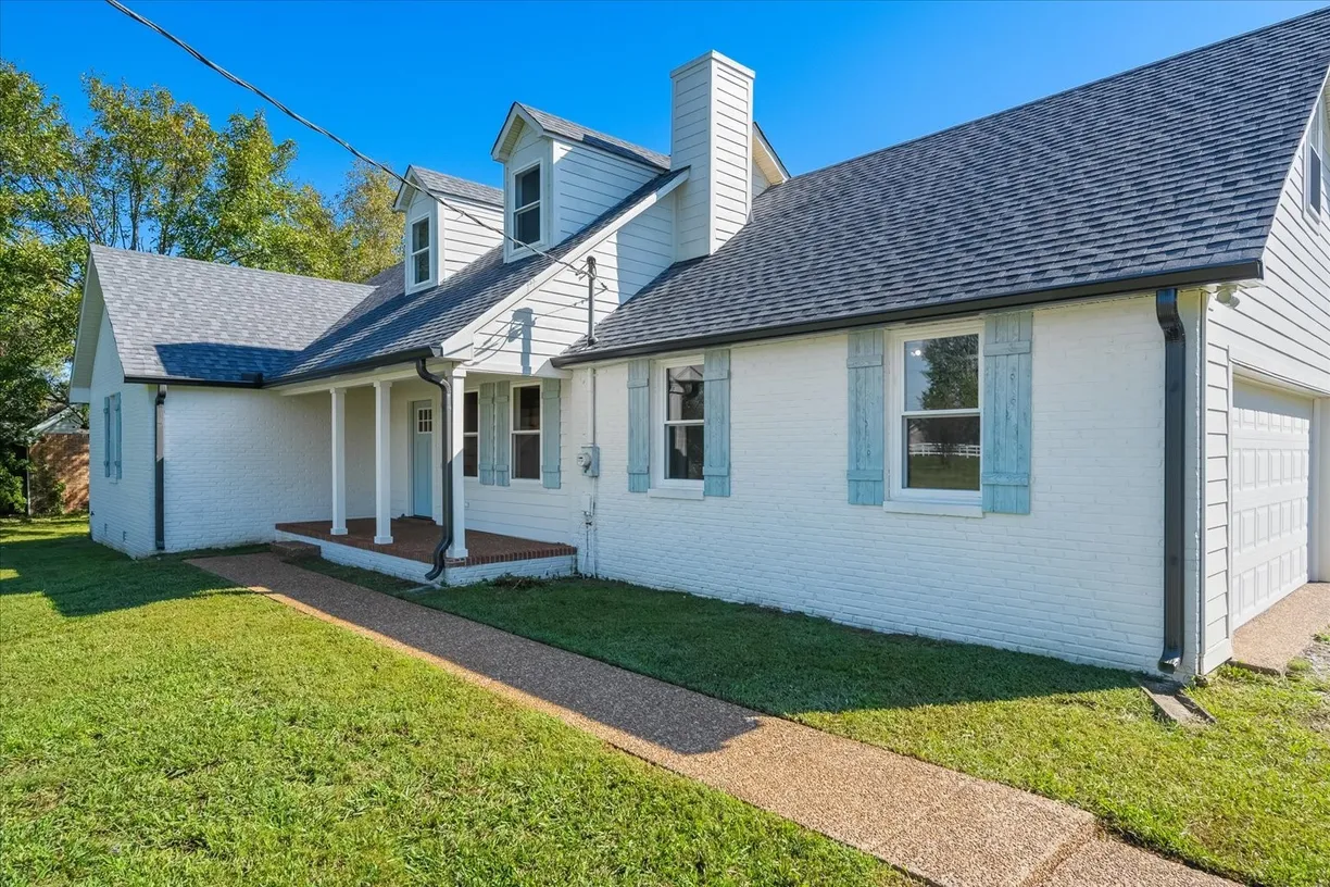 Nashville, TN Real Estate | View 4250 Port Royal Rd | Listing
