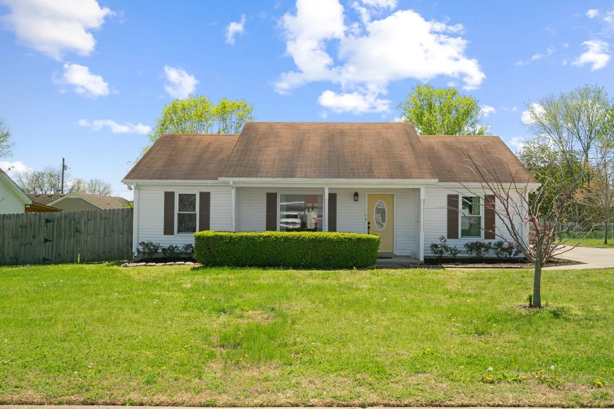 Nashville, TN Real Estate | View 1112 Flowers Ct | 3 Beds, 2 Baths