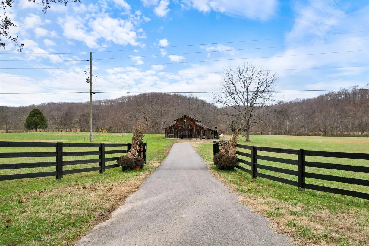 Nashville, TN Real Estate | View 5285 Old Harding Road | Listing
