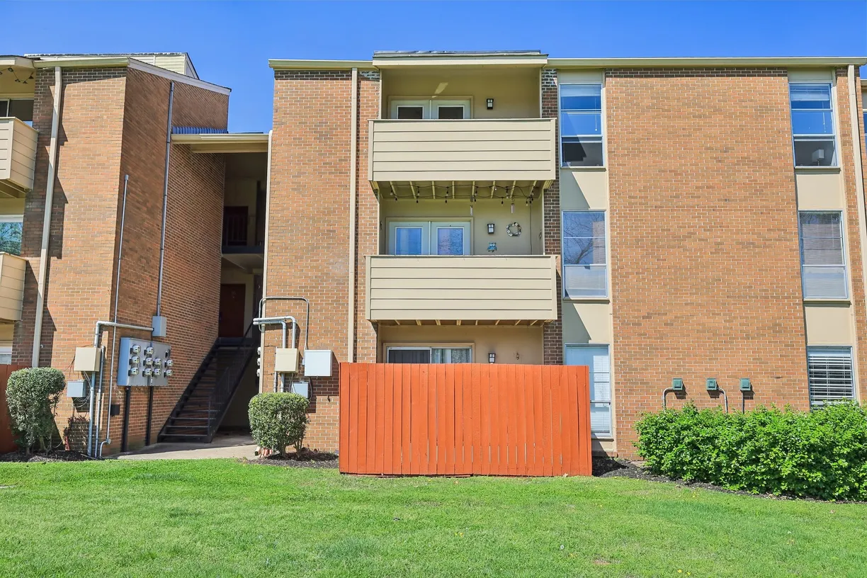 Nashville, TN Real Estate | View 515 Basswood Ave, 25 | 3 Beds, 2 Baths