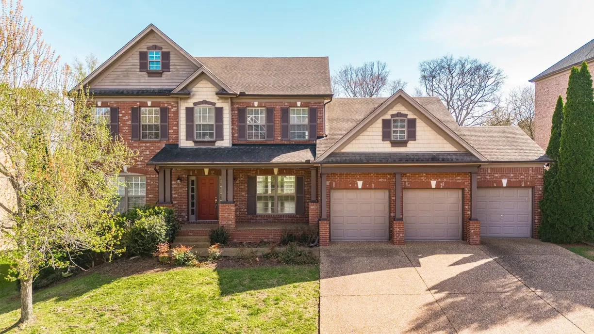 Nashville, TN Real Estate | View 1210 Broadmoor Cir | 4 Beds, 2 Baths