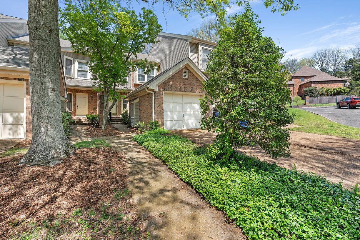 Nashville, TN Real Estate | View 527 Belair Way | 2 Beds, 2 Baths