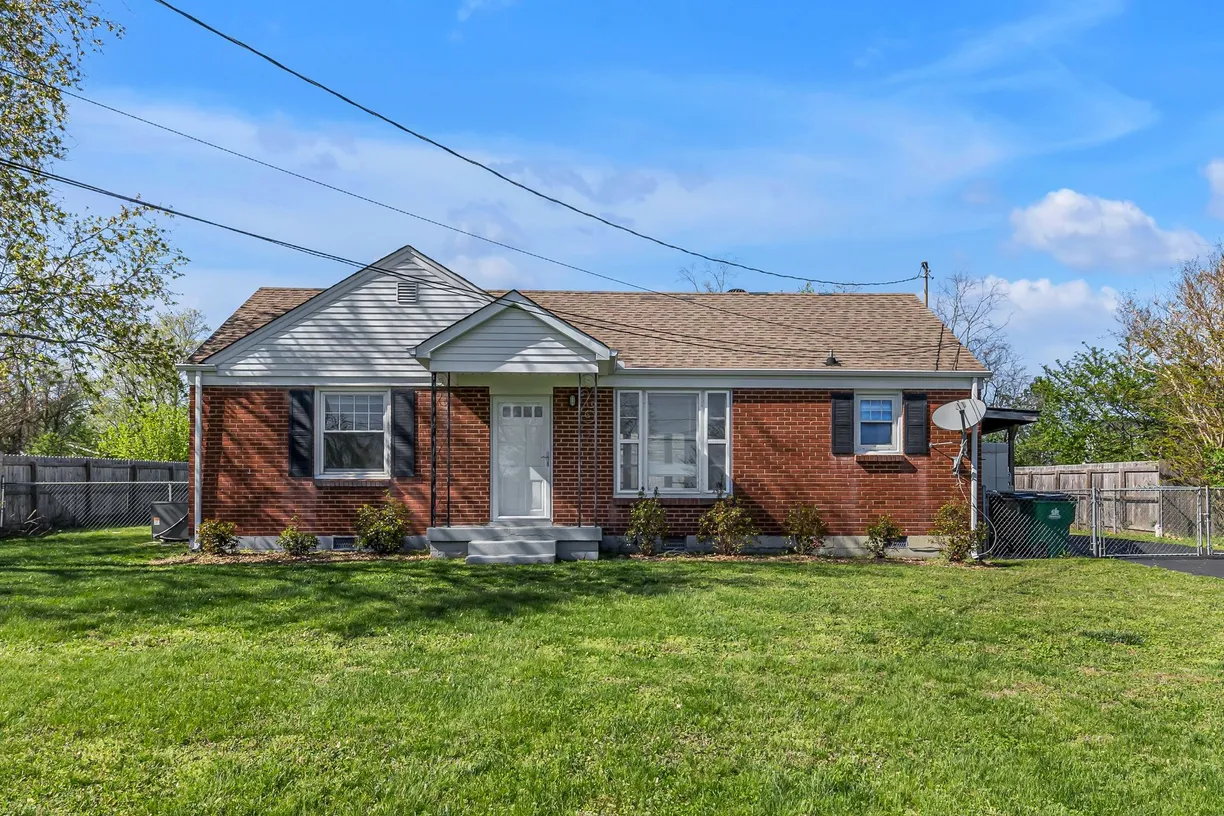 Nashville, TN Real Estate | View 2322 Maplecrest Dr | 2 Beds, 1 Bath