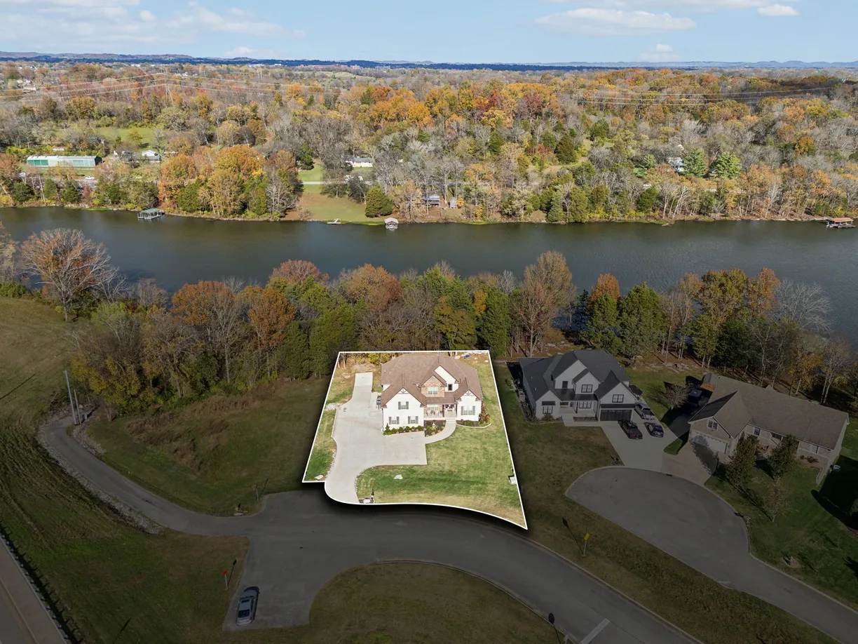 Nashville, TN Real Estate | View 104 Wayward Pt | 5 Beds, 3 Baths