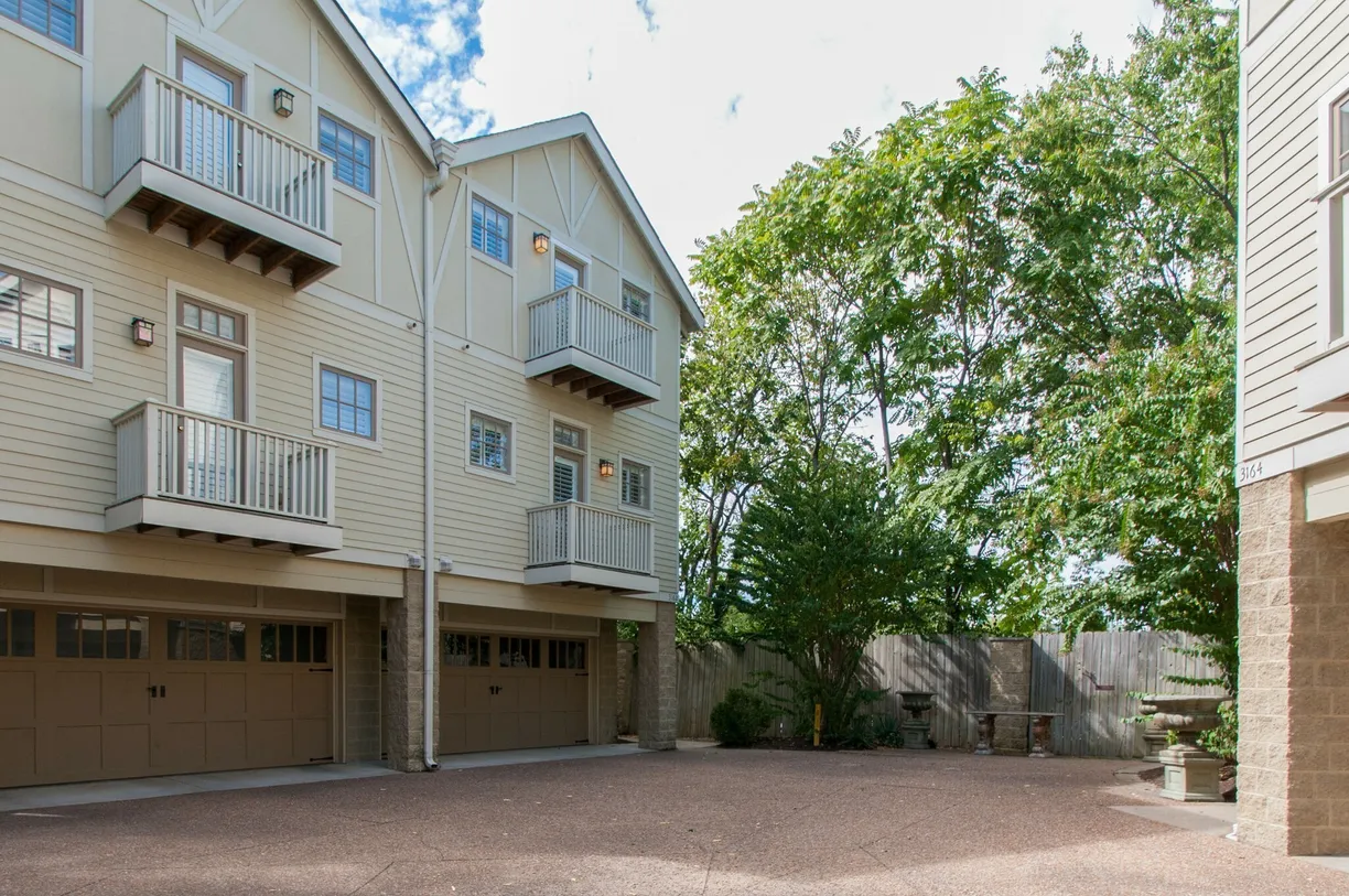 Nashville, TN Real Estate | View 3162 Parthenon Ave, 105 | 2 Beds, 2 Baths