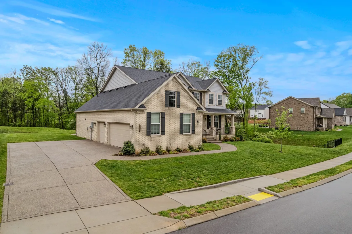 Nashville, TN Real Estate | View 3032 Oxford Dr | Listing