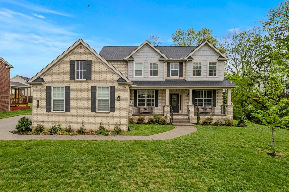 Nashville, TN Real Estate | View 3032 Oxford Dr | 4 Beds, 3 Baths