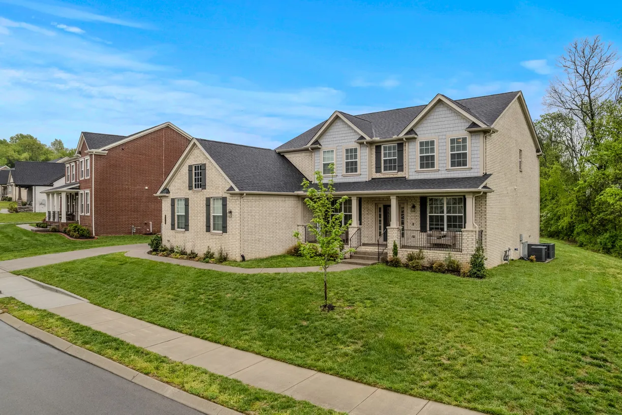 Nashville, TN Real Estate | View 3032 Oxford Dr | Listing