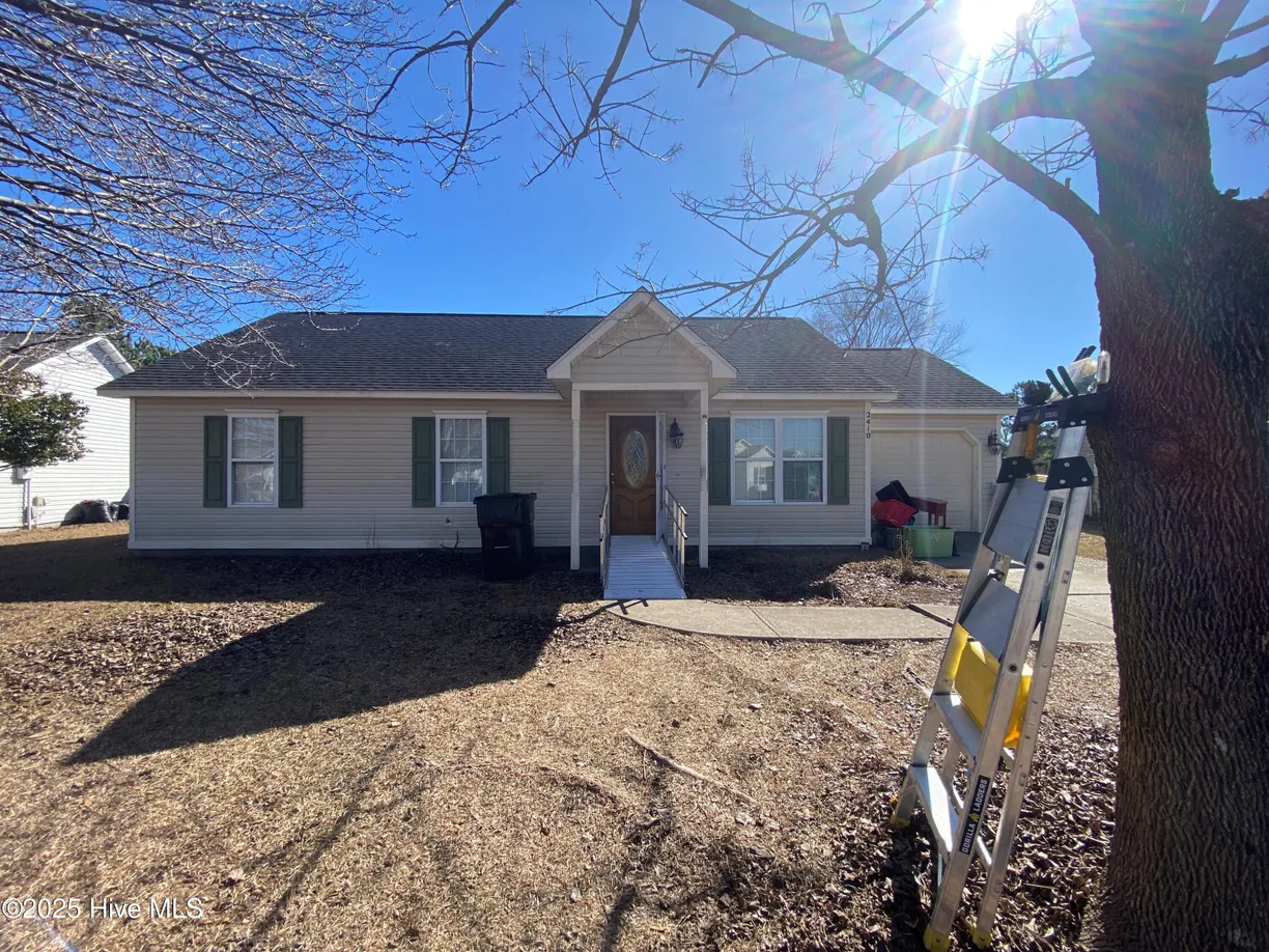 Wilmington, NC Real Estate | View 2410 Oban | 3 Beds, 2 Baths