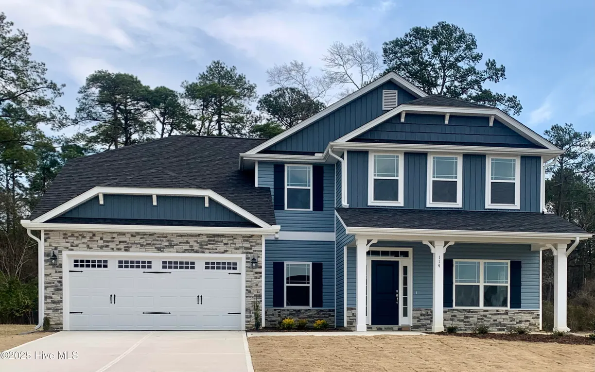 Wilmington, NC Real Estate | View 102 Oxford | 4 Beds, 3 Baths