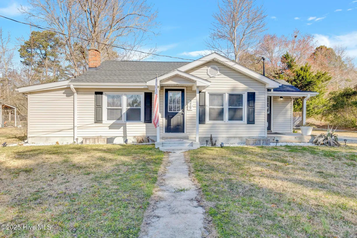 Wilmington, NC Real Estate | View 279 Sneads Ferry | 3 Beds, 2 Baths