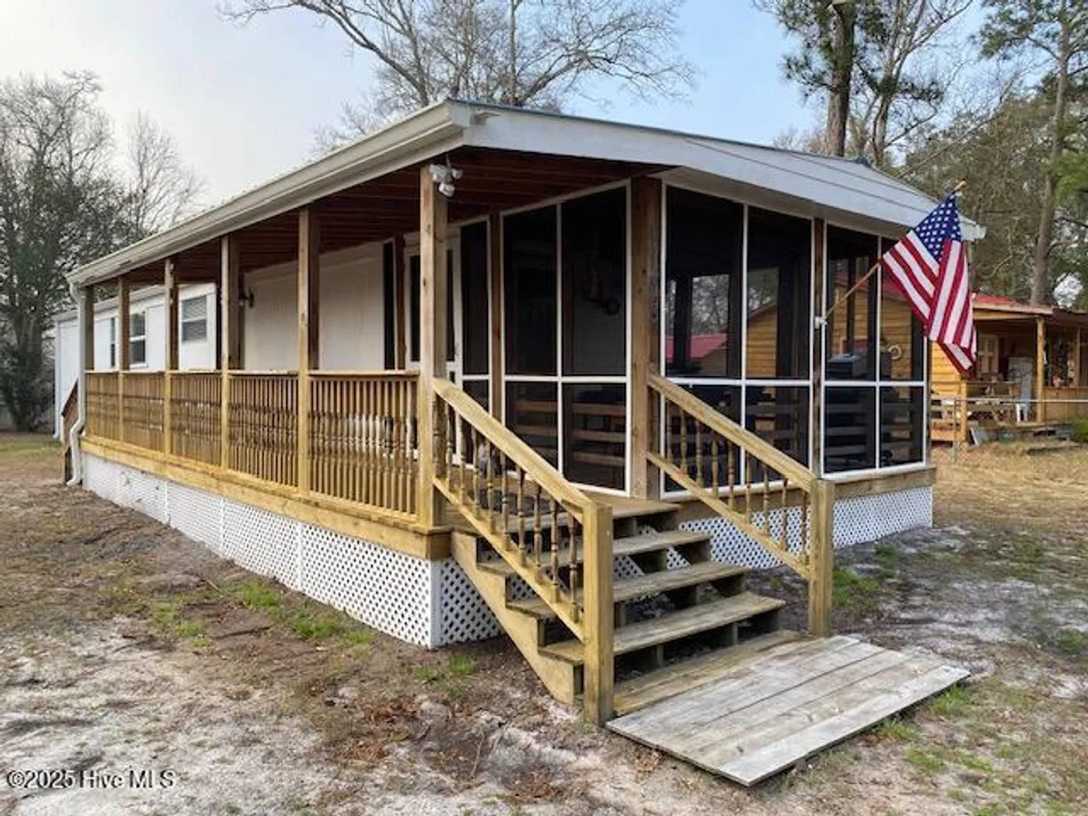 Wilmington, NC Real Estate | View 1743 Pompano | 2 Beds, 1 Bath