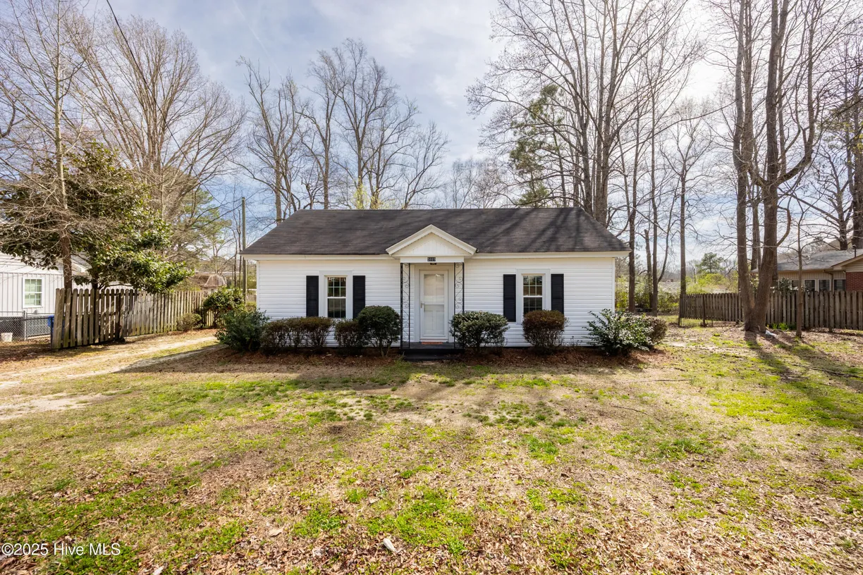 Wilmington, NC Real Estate | View 5889 Deans | 2 Beds, 1 Bath