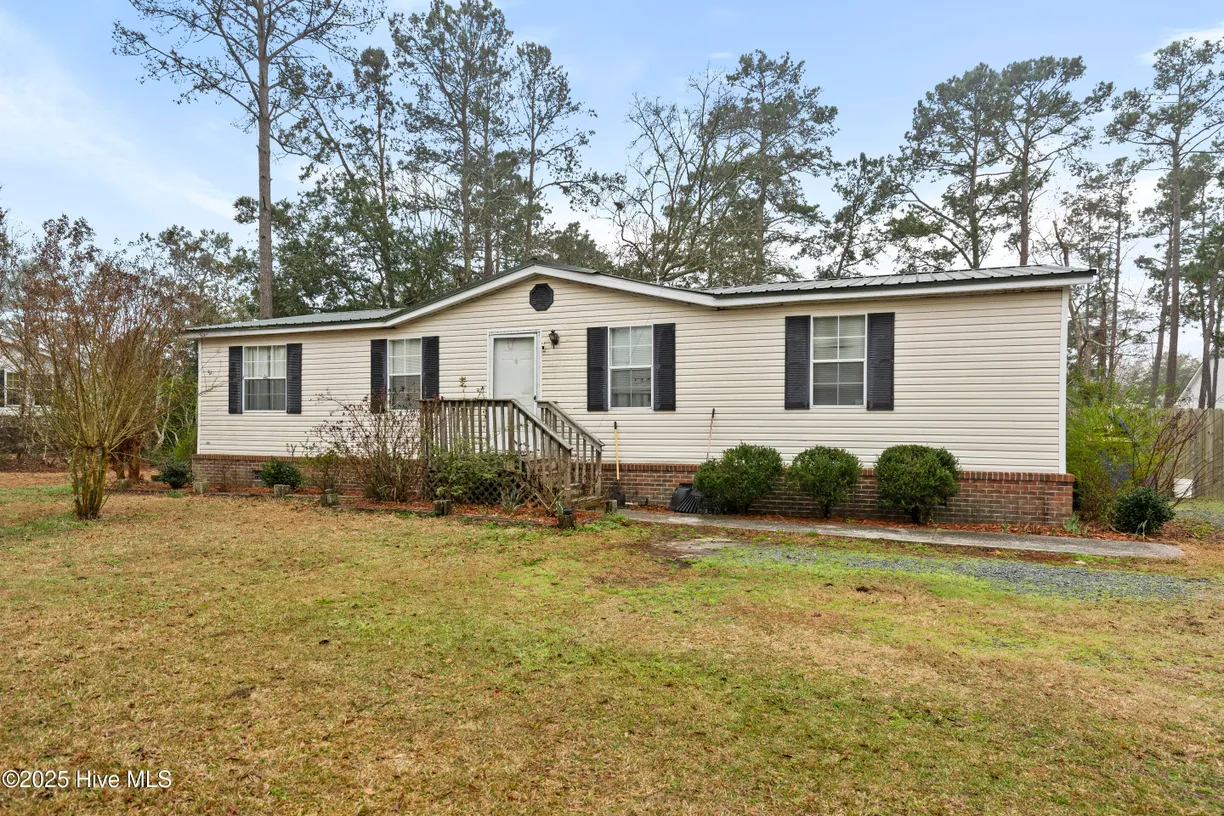 Wilmington, NC Real Estate | View 132 Topsail Lake | 3 Beds, 2 Baths