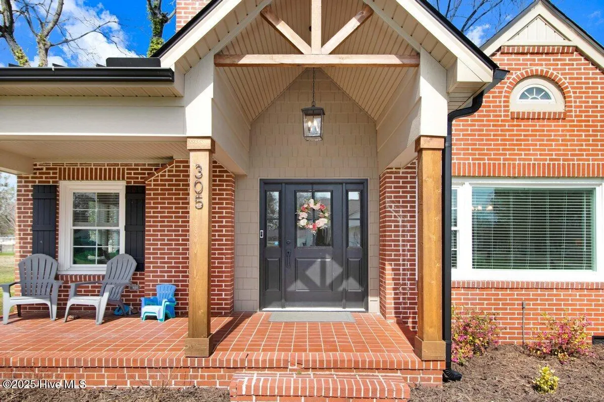 Wilmington, NC Real Estate | View 305 E First | Listing