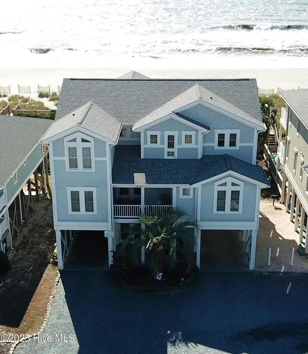 Wilmington, NC Real Estate | View 407 Ocean | 7 Beds, 7 Baths