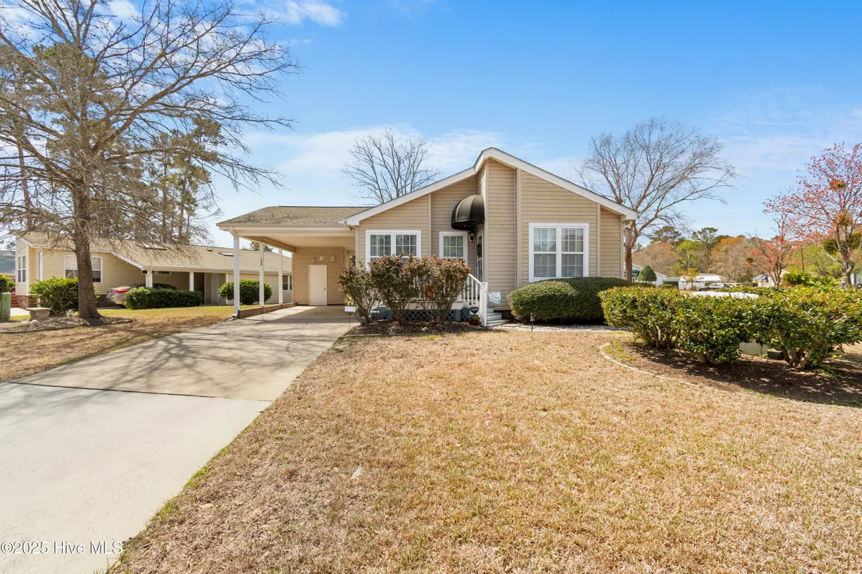 Wilmington, NC Real Estate | View 528 Leeward | 3 Beds, 2 Baths