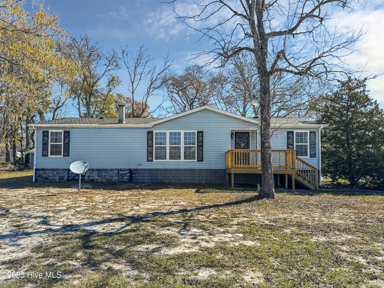 Wilmington, NC Real Estate | View 3154 Tradewinds | 3 Beds, 2 Baths