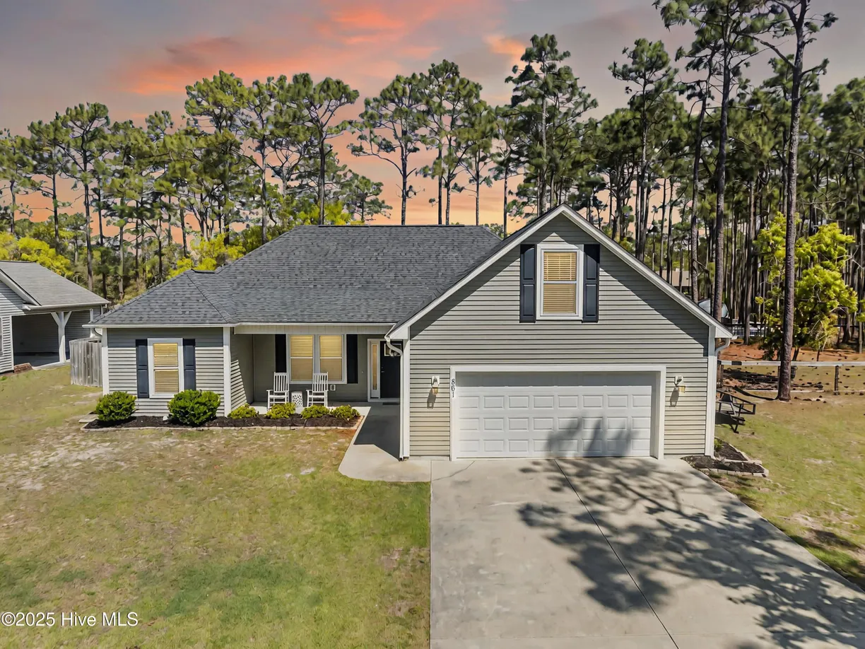 Wilmington, NC Real Estate | View 861 Trevino | 3 Beds, 2 Baths