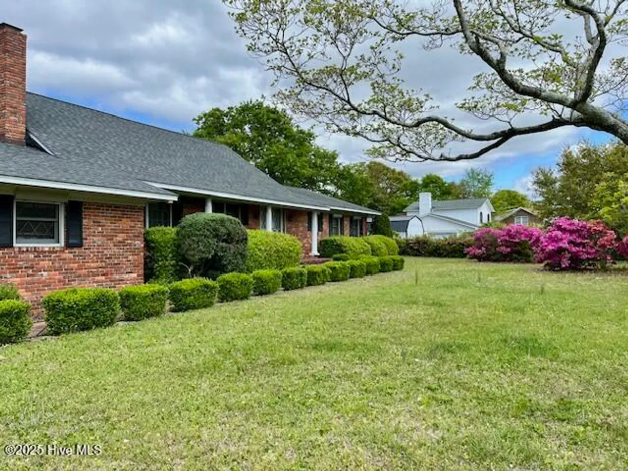 Wilmington, NC Real Estate | View 2165 Scotts Hill Loop | Listing