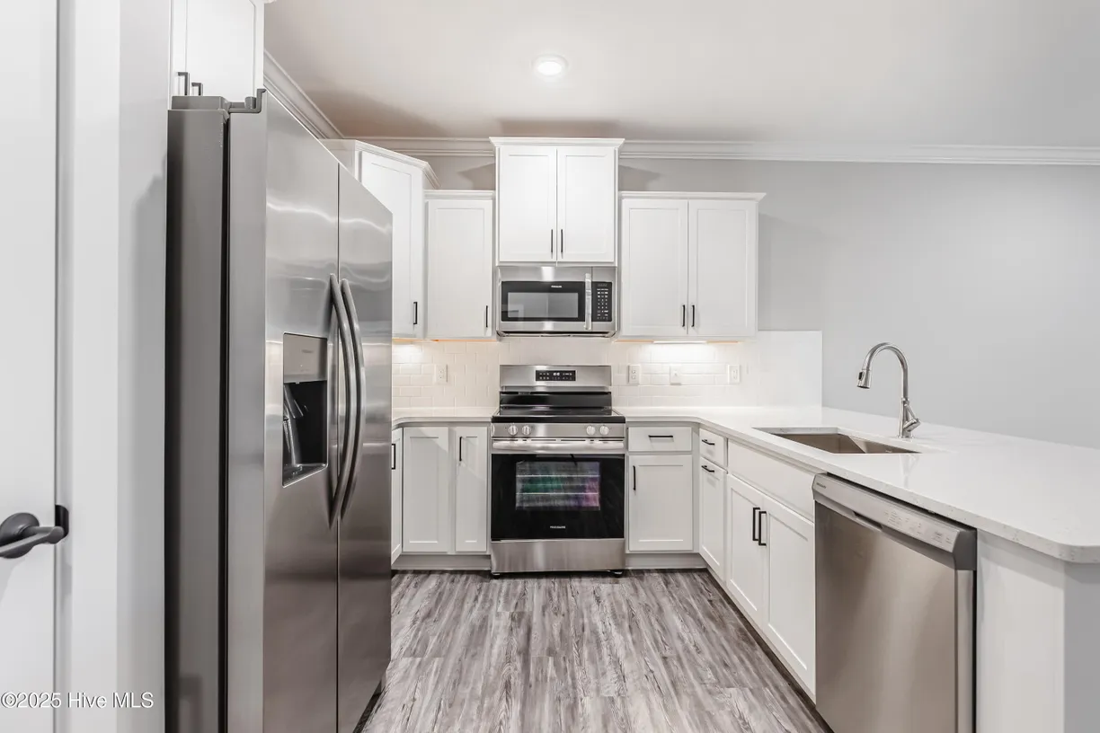 Wilmington, NC Real Estate | View 395 S Crow Creek, 1717 | 2 Beds, 2 Baths