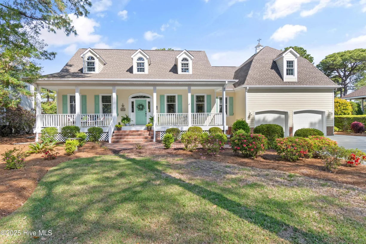 Wilmington, NC Real Estate | View 2830 St James | 3 Beds, 2 Baths