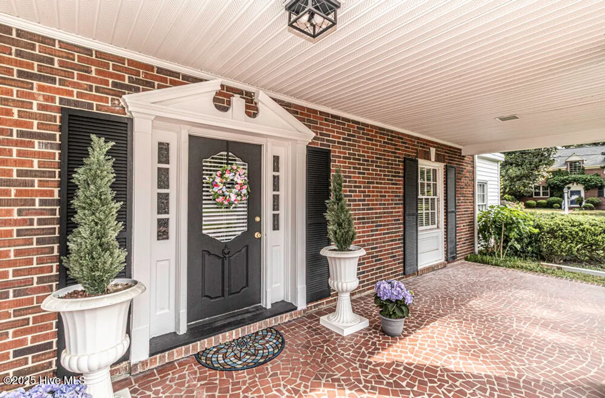 Wilmington, NC Real Estate | View 300 Moye | Listing
