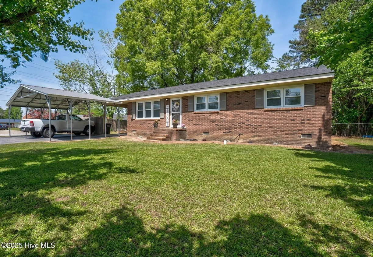 Raleigh, NC Real Estate | View 724 Clayton | 3 Beds, 1 Bath