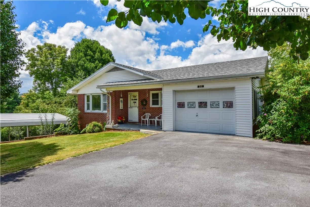 Charlotte Real Estate | View 51 Lucas Street | 5 Beds, 2 Baths