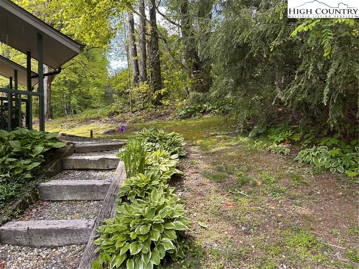 Charlotte Real Estate | View 113 South Slope Circle, 4 | Listing