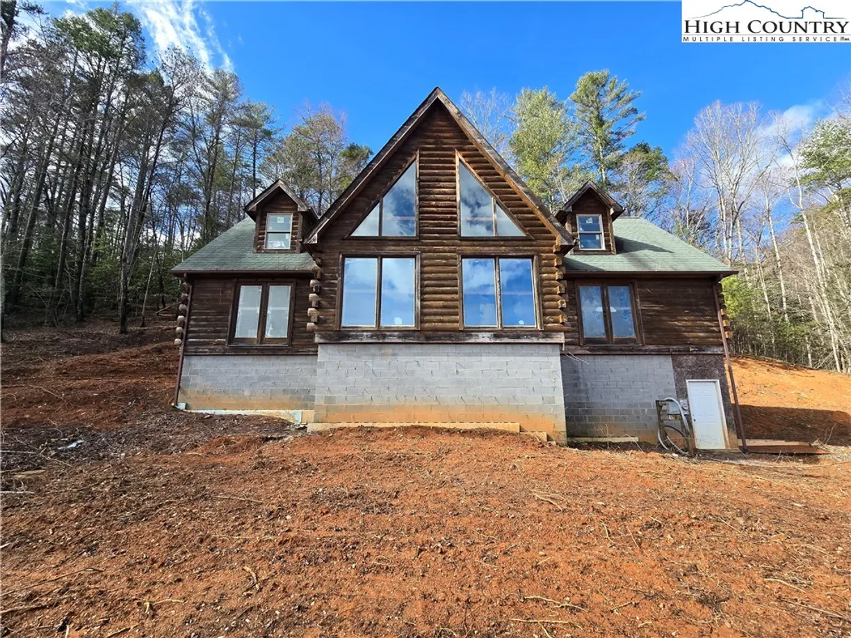 Charlotte Real Estate | View 6490 Globe Road | 3 Beds, 2 Baths