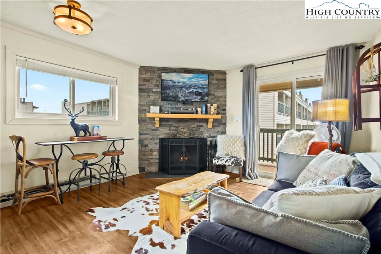 Charlotte Real Estate | View 301 Pinnacle Inn Road, 3301 | Listing