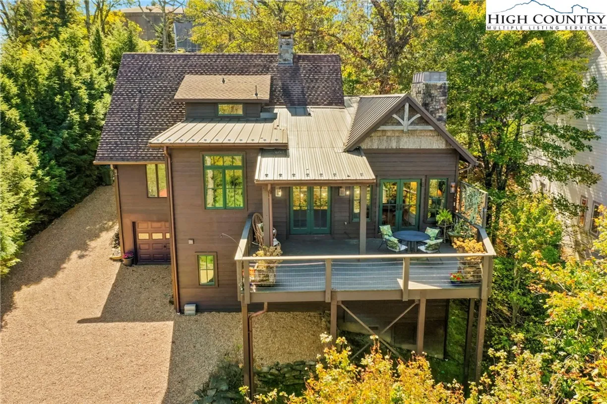 Charlotte Real Estate | View 540 Green Hill Circle | Listing
