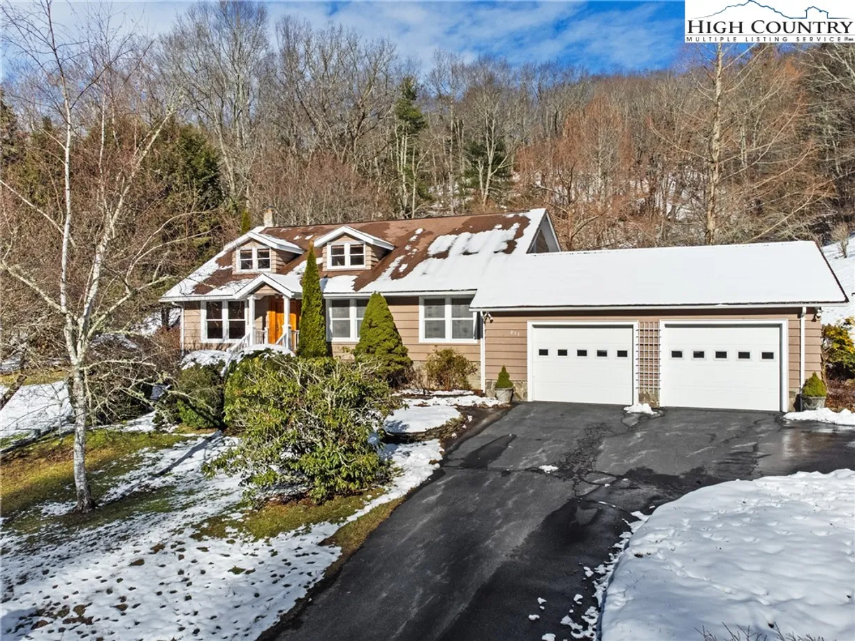 211 Possum Hollow Road, Blowing Rock, NC 28605 Property for sale