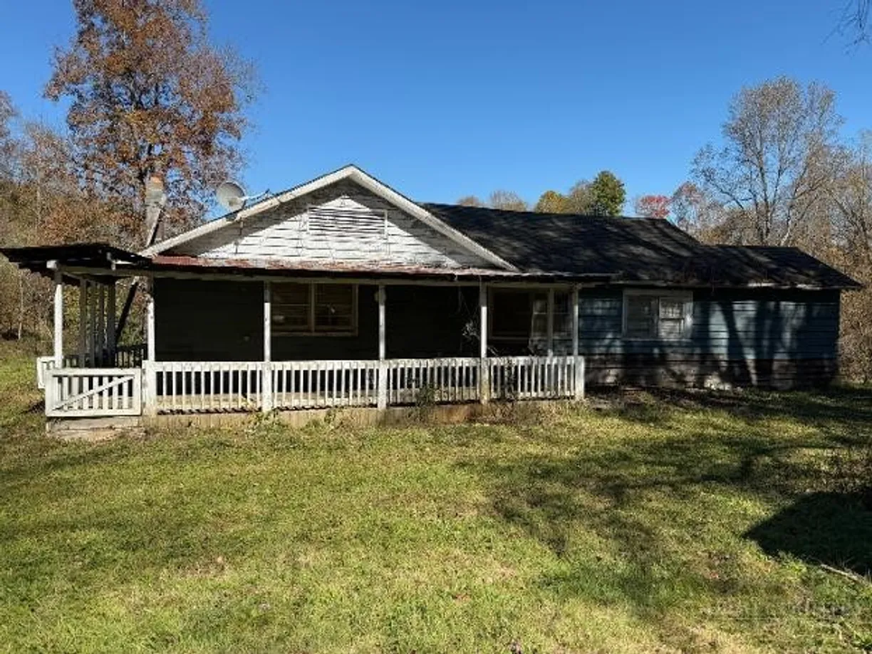 443 Clint Gilley Road, Warrensville, NC 28693 Property for sale