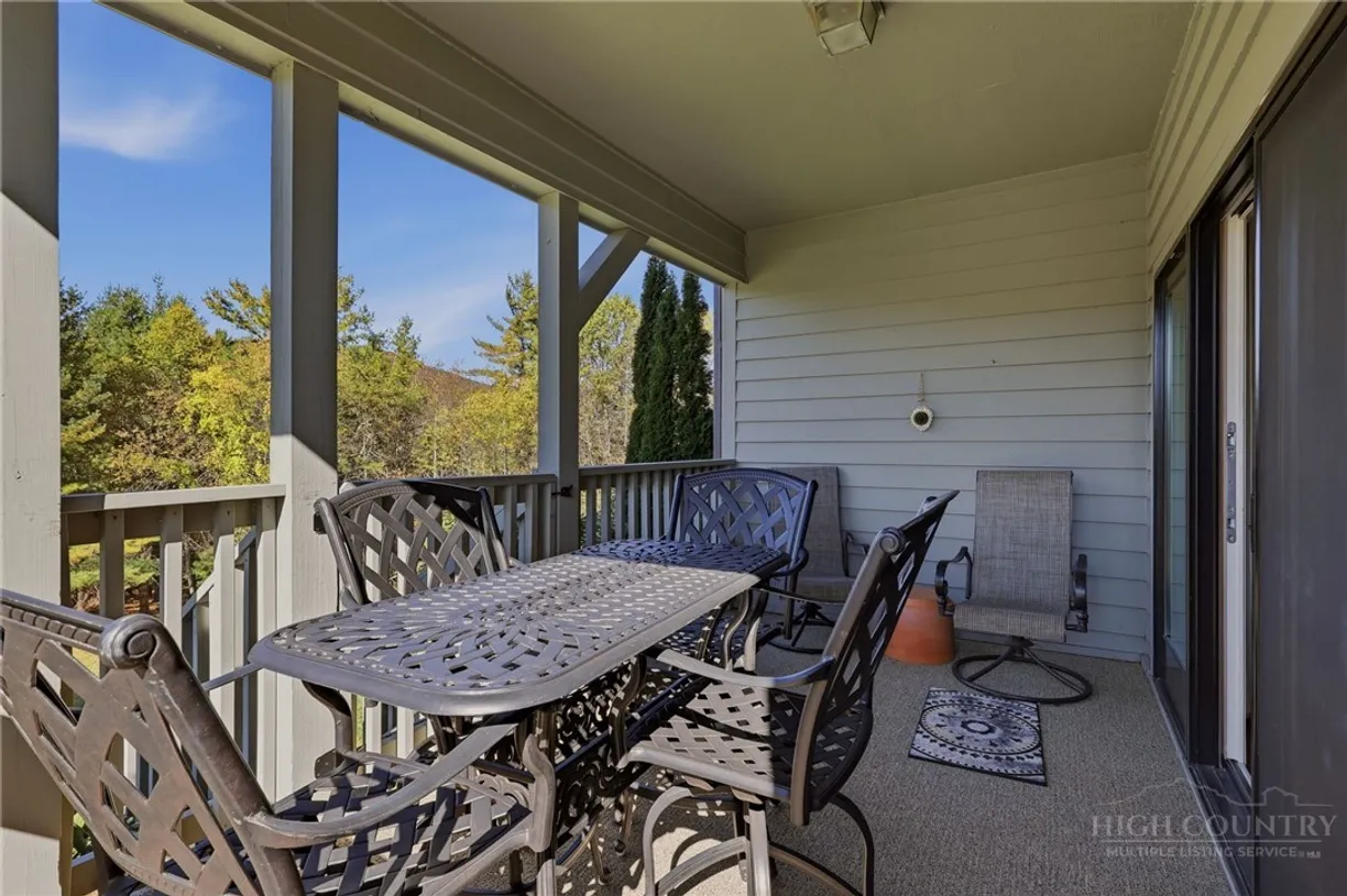 862 Chetola Lake Drive #Finch 1, Blowing Rock, NC 28605 Property for sale