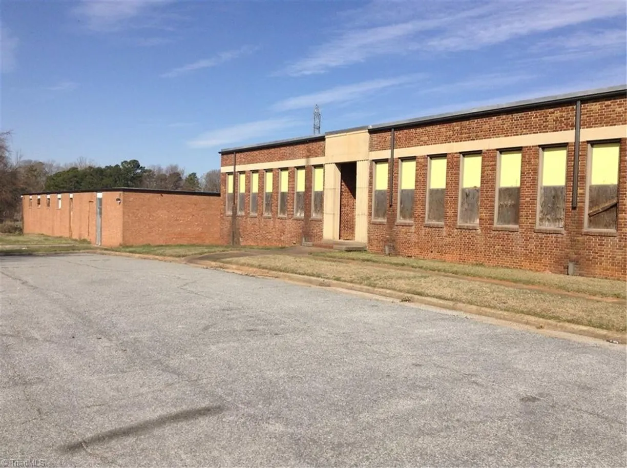 Charlotte Real Estate | View 1400 Brentwood Street | Listing