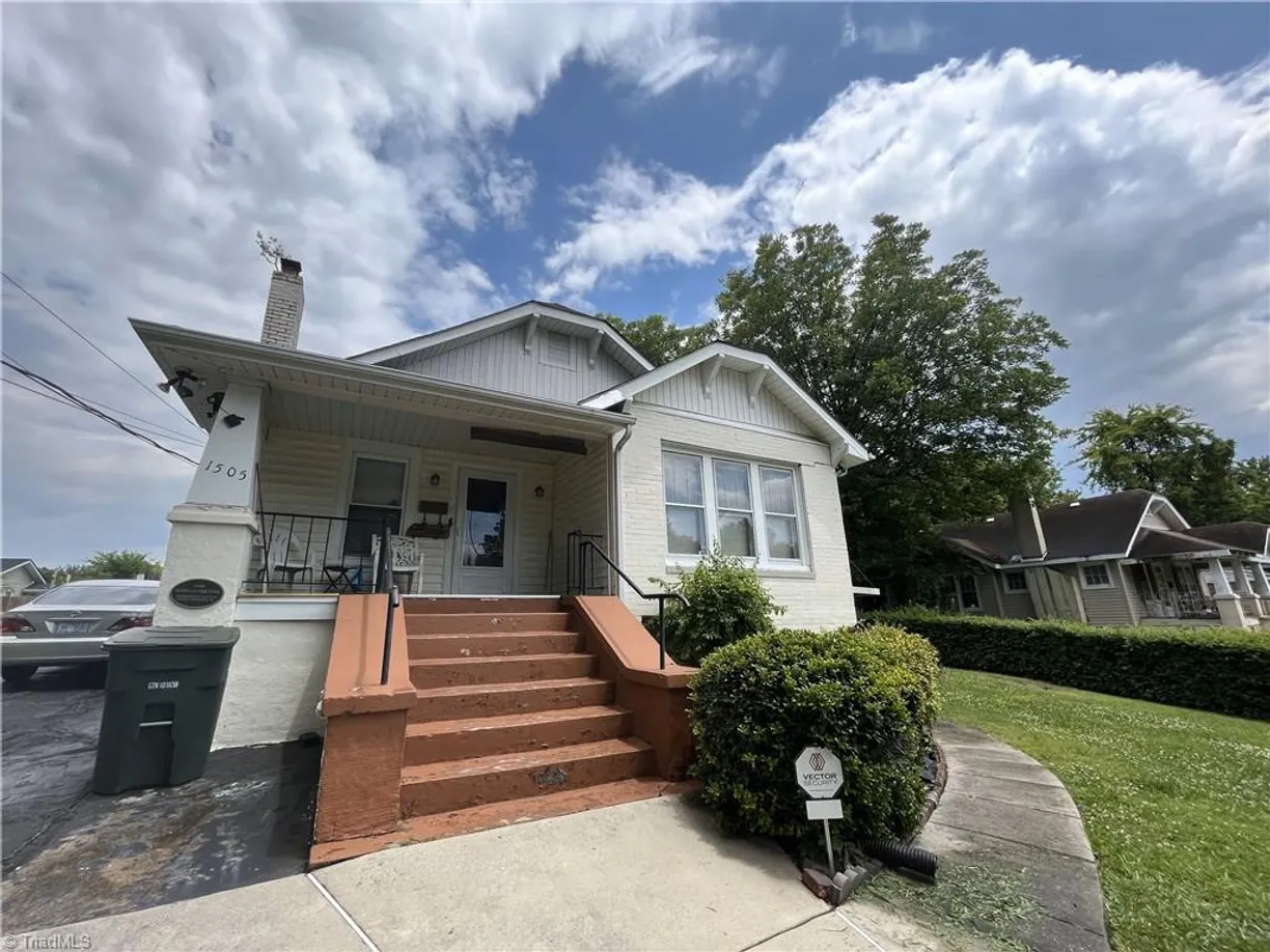 Charlotte Real Estate | View 1505 Randolph Avenue | 3 Beds, 2 Baths