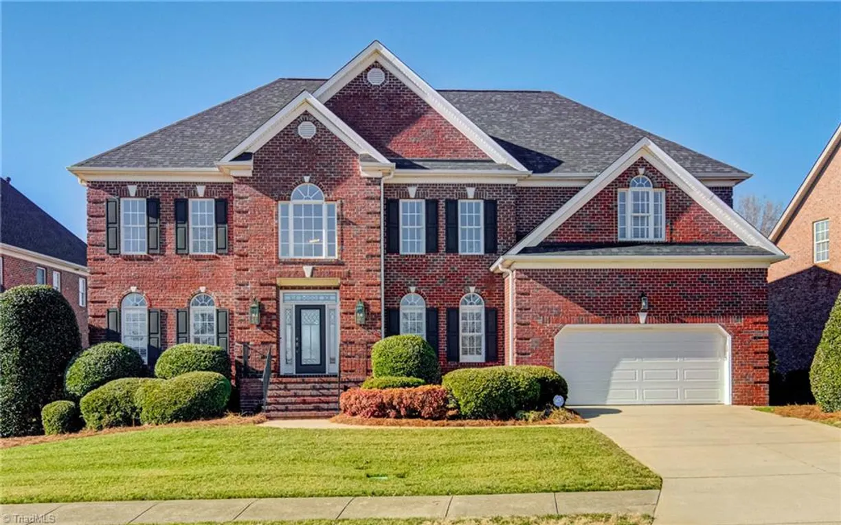 Charlotte Real Estate | View 1010 Keswick Lane | 5 Beds, 3 Baths