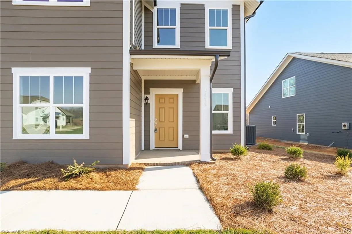 Charlotte Real Estate | View 1675 Ashmead Lane | Listing