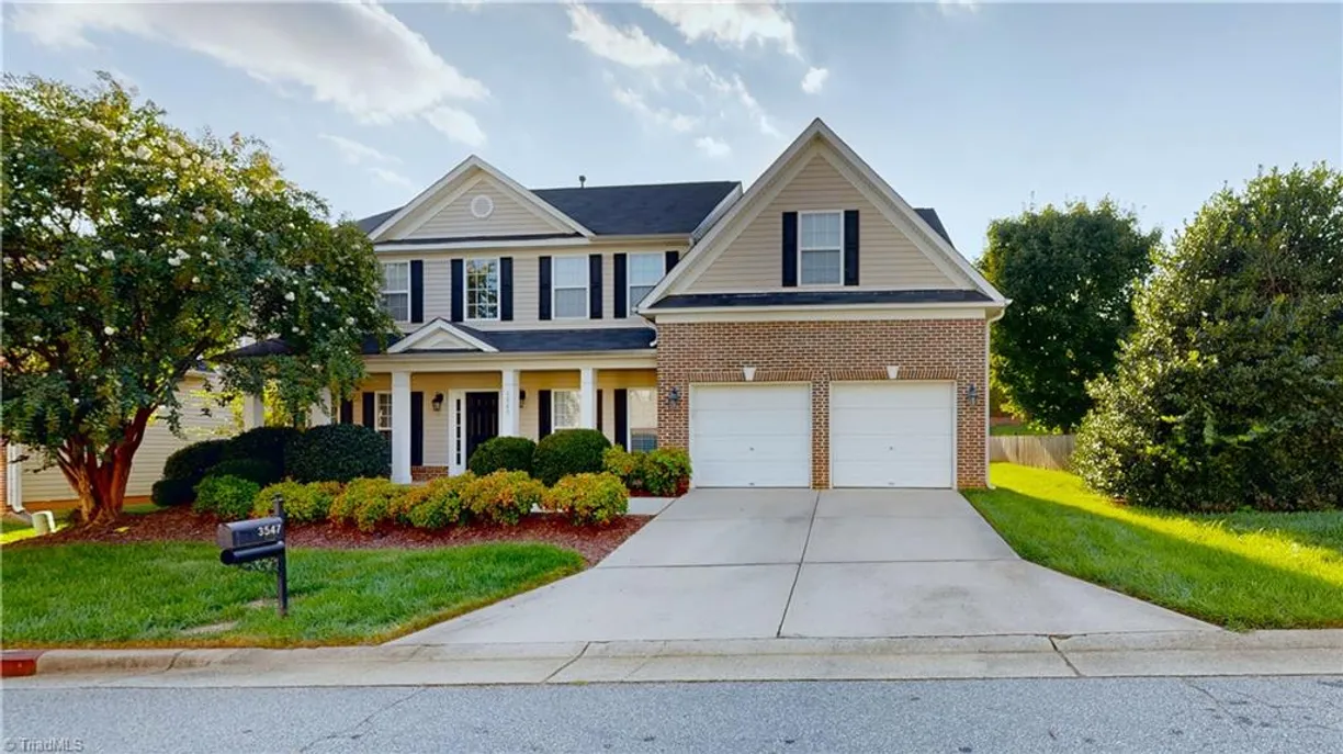 Charlotte Real Estate | View 3547 Meadow Glen Court | Listing