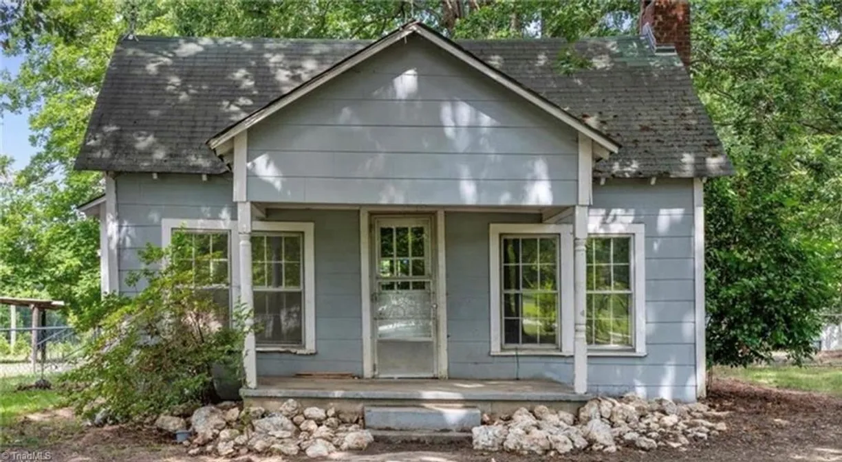 Charlotte Real Estate | View 1423 Westchapel Road | Listing