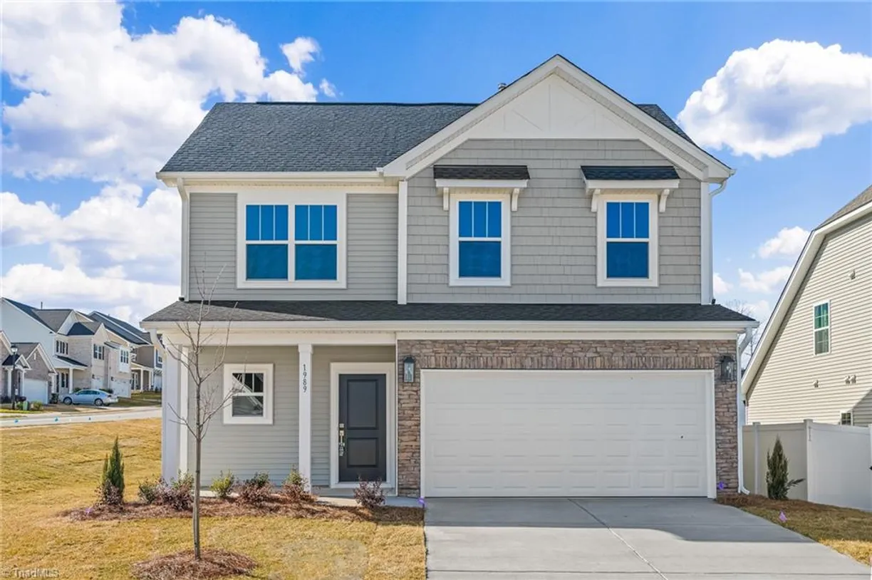 Charlotte Real Estate | View 1989 Watkins Landing Drive | 4 Beds, 3 Baths