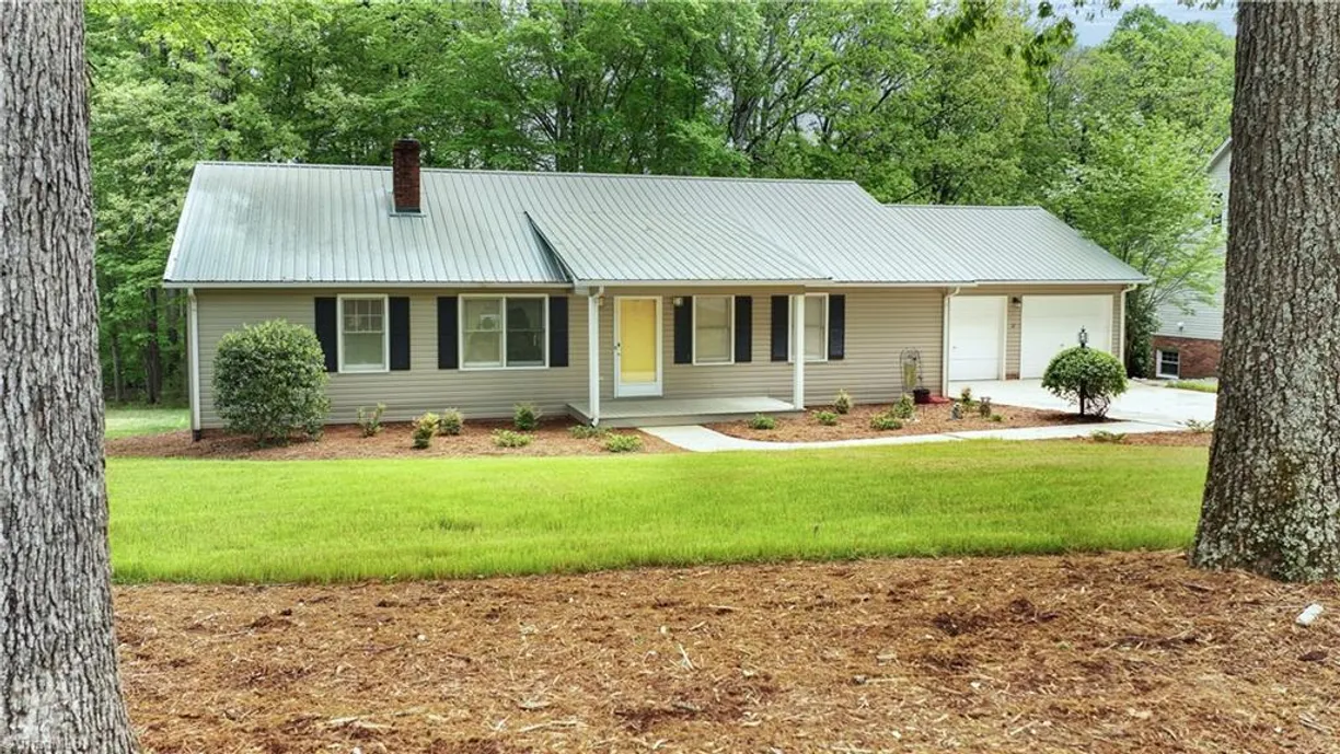 Charlotte Real Estate | View 2003 Harvell Street | Listing